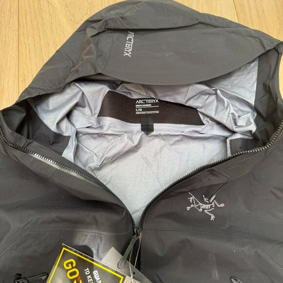 Black and Grey  Black Jacket Size Large Brand New - Picture 1 of 4
